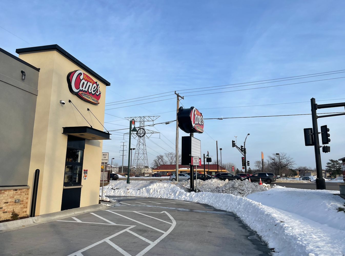Raising Cane's Chicken Fingers: 3065 White Bear Ave N, Maplewood, MN 55109